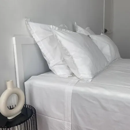 Le 1853 Bed and breakfast Narbona