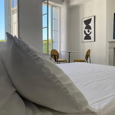 Bed & Breakfast Le 1853 *
